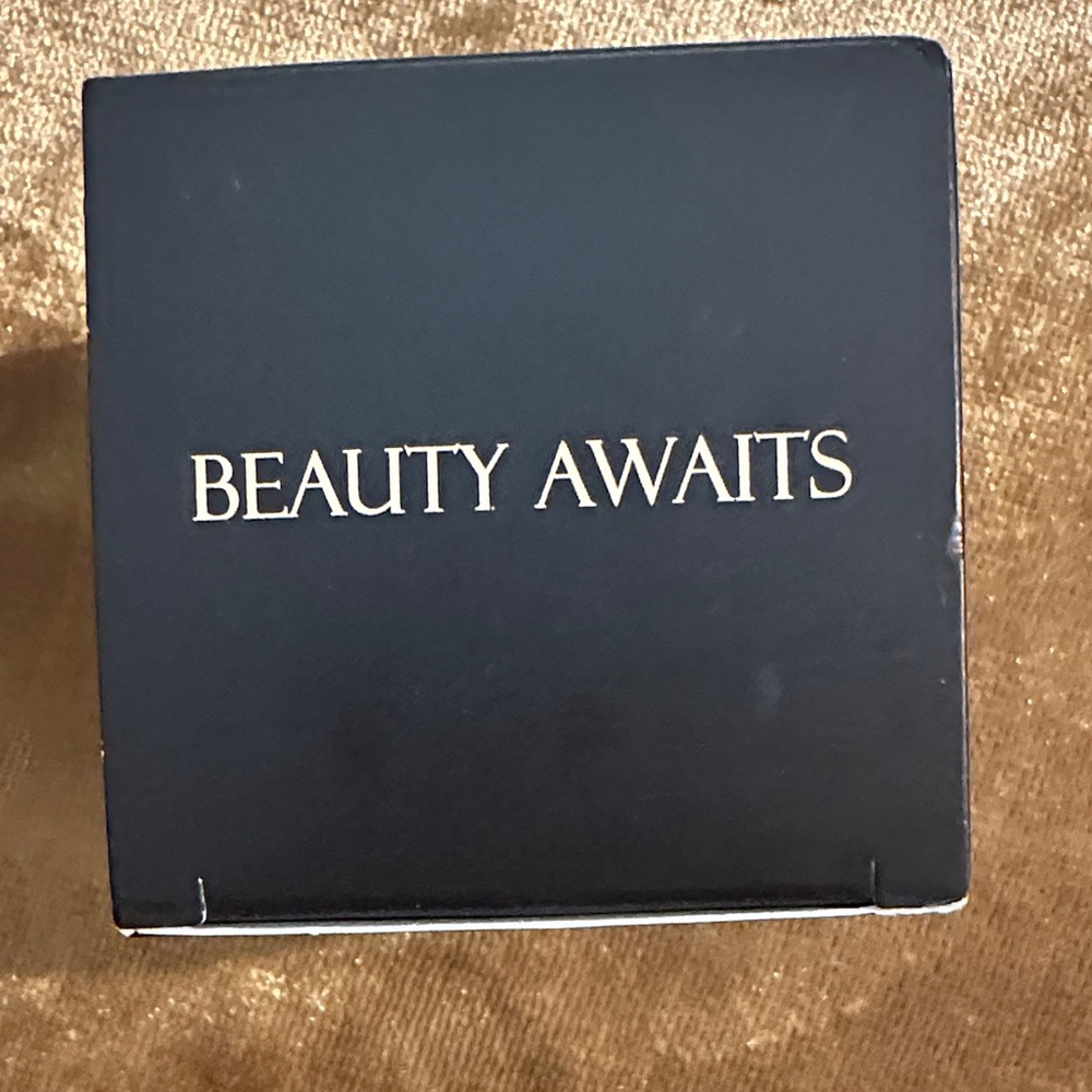 Organic Tallow Honey Balm - Black - Picture 5 of 5